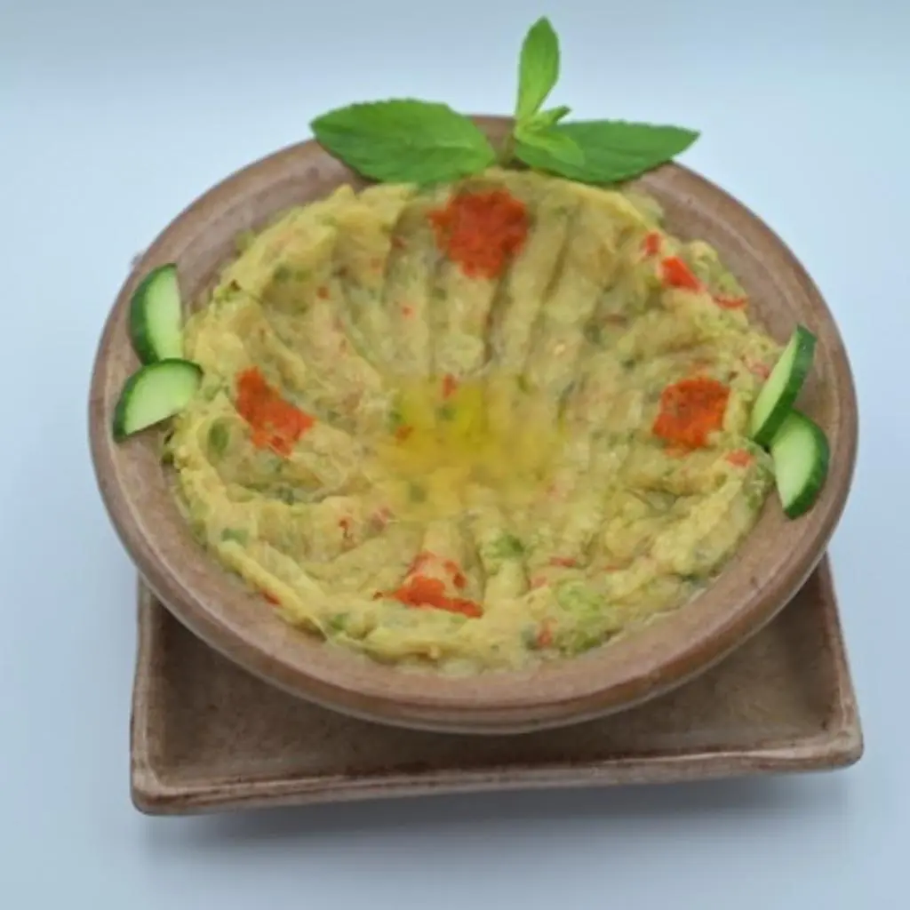 (سلطة أبو السيد   (باذنجان مشوي مهروس مع الخضار)